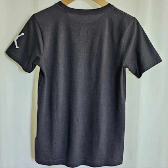 Nike Air Jordan XV Kids Black & White Graphic T-Shirt - Picture 12 of 16